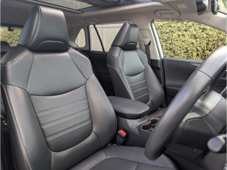 2020 Toyota RAV4 - photo 13