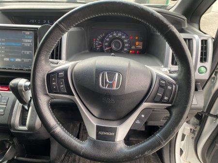 2013 Honda Stepwagon - photo 17