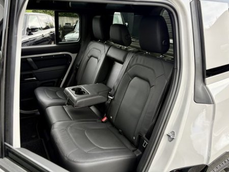 2026 Land Rover Defender - photo 16