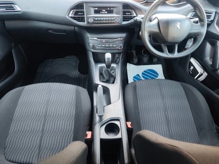 2016 Peugeot 308 - photo 11