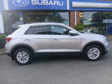 2023 Volkswagen T-Roc - photo 16