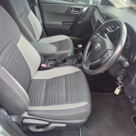 2016 Toyota Auris - photo 9
