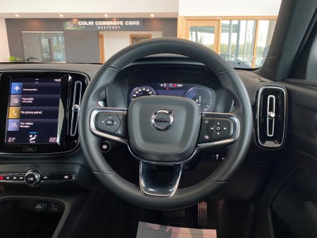 2022 Volvo XC40 - photo 16