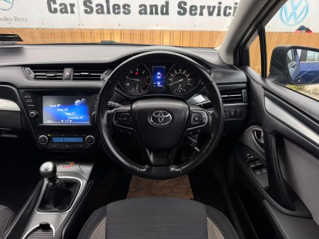 2016 Toyota Avensis - photo 19