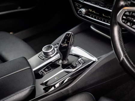 2022 BMW 5-Series - photo 8