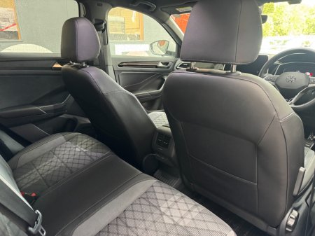 2024 Volkswagen T-Roc - photo 19