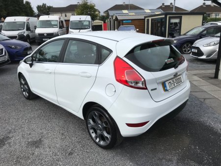 2017 Ford Fiesta - photo 6