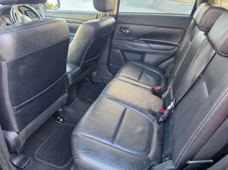 2016 Mitsubishi Outlander - photo 10