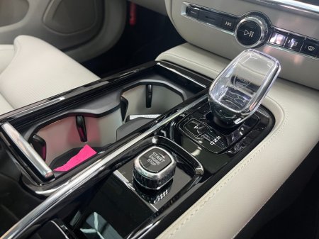 2025 Volvo V60 - photo 11
