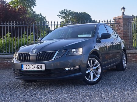 2020 Skoda Octavia - photo 2