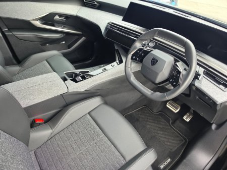 2025 Peugeot 3008 - photo 10