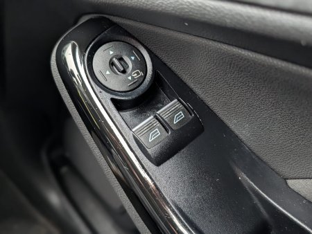 2017 Ford Fiesta - photo 14