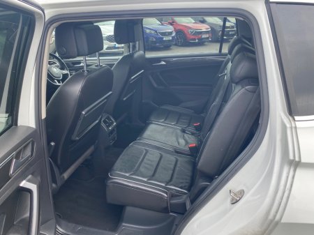 2021 Volkswagen Tiguan - photo 16