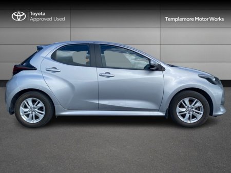 2023 Toyota Yaris - photo 3