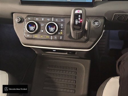 2025 Land Rover Defender - photo 15
