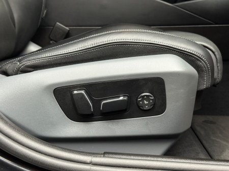2024 BMW 5-Series - photo 13