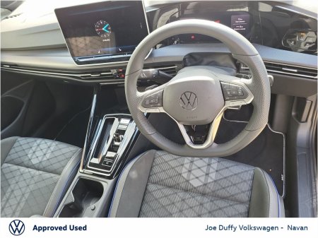 2026 Volkswagen Golf - photo 8