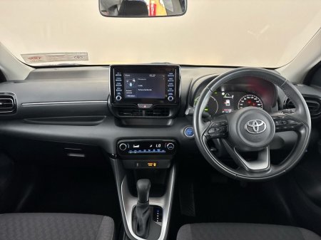 2023 Toyota Yaris - photo 8