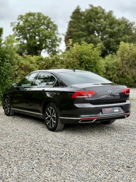 2021 Volkswagen Passat - photo 11