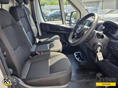 2027 Opel Movano - photo 7