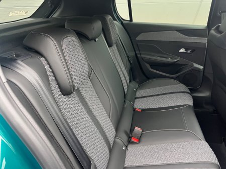 2026 Peugeot 308 - photo 9