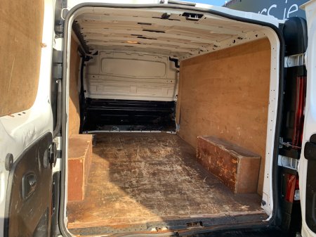 2023 Renault Trafic - photo 9