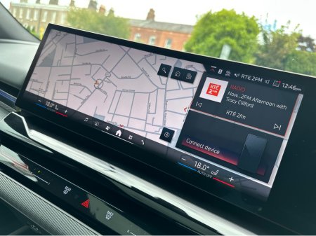 2025 BMW 5-Series - photo 24
