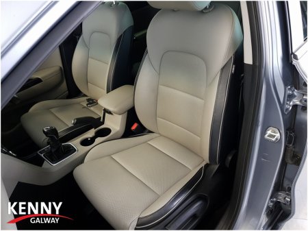 2021 Kia Sportage - photo 11