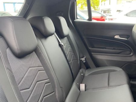 2026 Jeep Avenger - photo 30