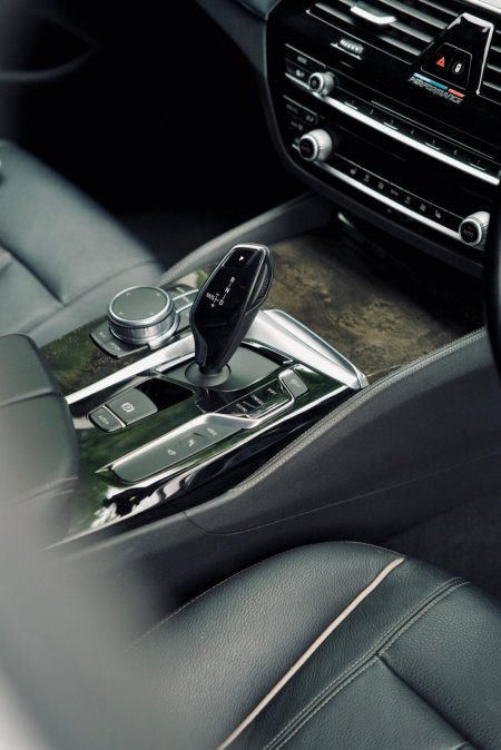 2018 BMW 5-Series - photo 13