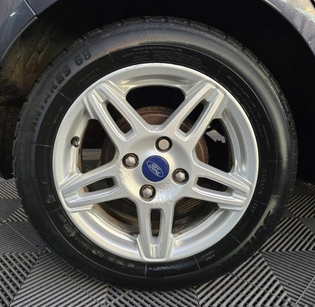 2014 Ford Fiesta - photo 9
