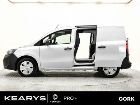 2024 Nissan TOWNSTAR - photo 5