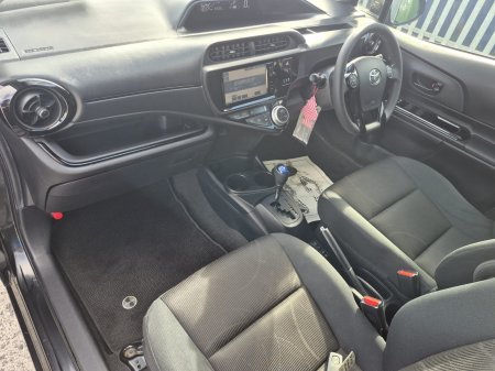 2016 Toyota Aqua - photo 11