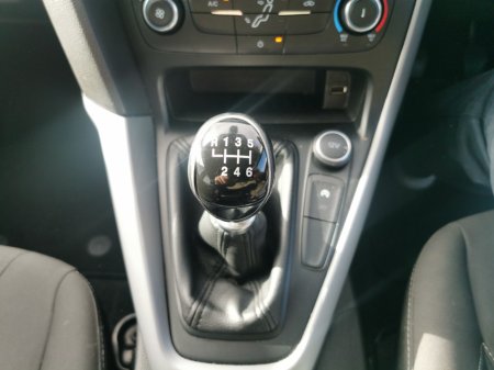 2016 Ford Focus - photo 5