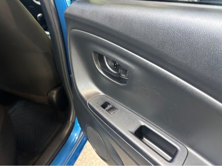 2018 Toyota Yaris - photo 3
