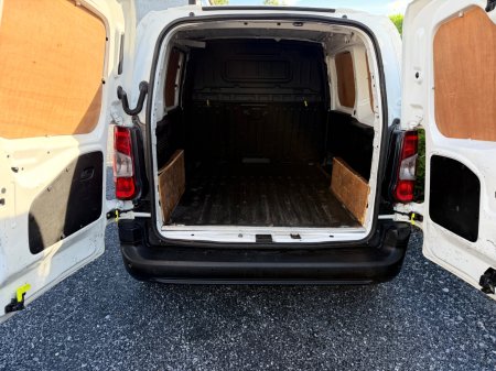 2019 Peugeot Partner - photo 13