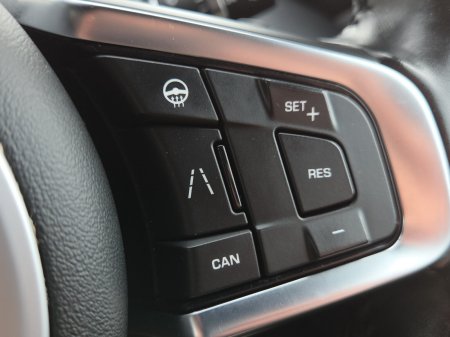 2020 Jaguar F-Pace - photo 21