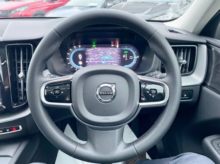 2024 Volvo XC60 - photo 8