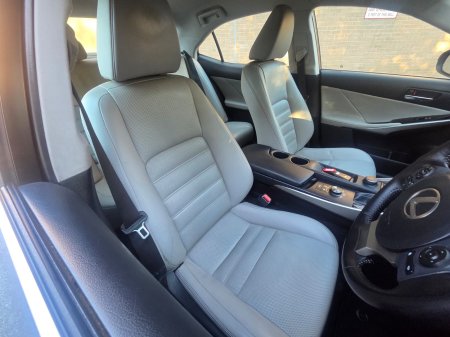 2015 Lexus IS - photo 7