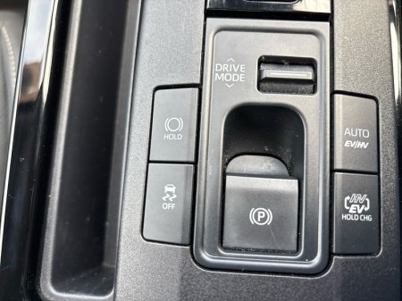 2025 Toyota Prius - photo 18