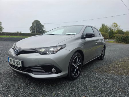 2018 Toyota Auris - photo 2