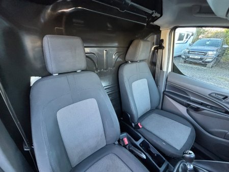 2020 Ford Transit - photo 10