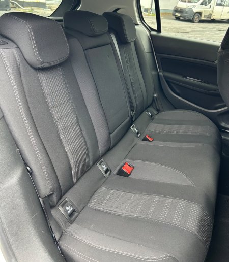 2017 Peugeot 308 - photo 14