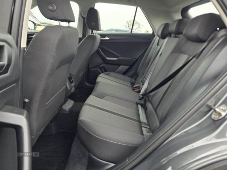 2024 Volkswagen T-Roc - photo 8