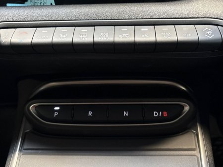 2025 Jeep Avenger - photo 14