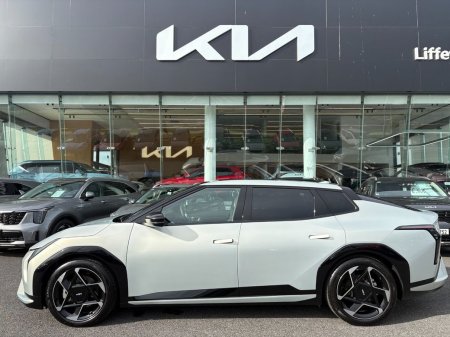 2026 Kia EV4 - photo 3