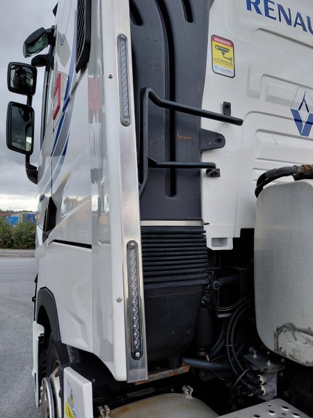 2023 Renault T-High - photo 5