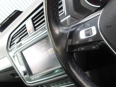 2017 Volkswagen Tiguan - photo 18