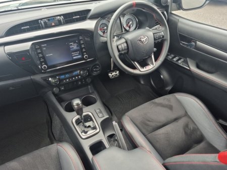2024 Toyota Hilux - photo 13