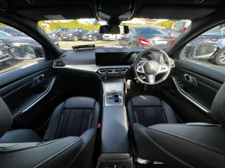 2023 BMW 3-Series - photo 17